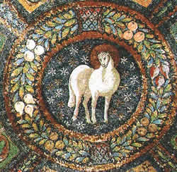 Medeaglione a mosaico, particolare della volta, San Vitale, Ravenna