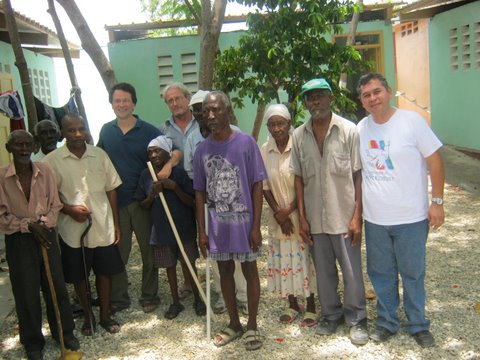 Adozioni a distanza degli anziani di Haiti