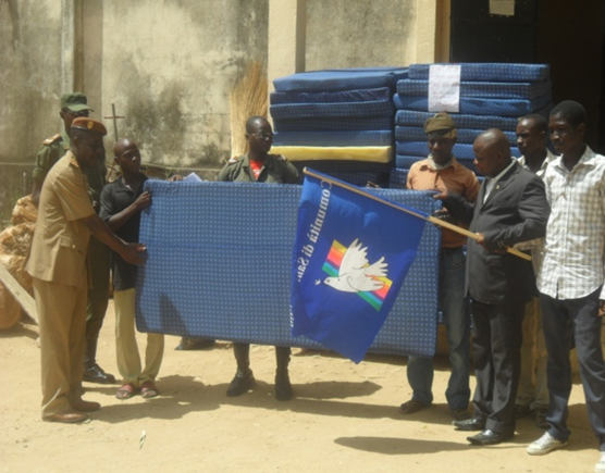 Gli aiuti della Comunità di Sant'Egidio nel carcere di Meri, in Cameroun