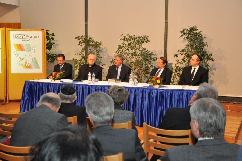 Comunità di Sant'Egidio - La festa per i 90 anni del rabbino capo Schweitzer, il tavolo dei partecipanti