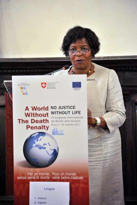 Theresa Makone al VII Congresso Int.le Ministri della Giustizia: per un mondo senza pena di morte 2012